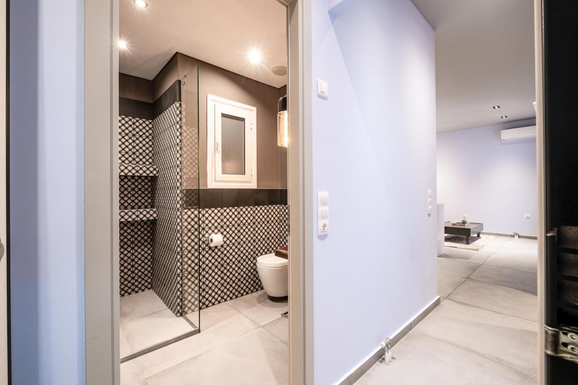 Ferienwohnung Sleek Plaka Retreat - Heart Of Athen Exterior foto